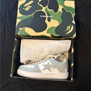 BAPE Men's White and Gray Sneakers